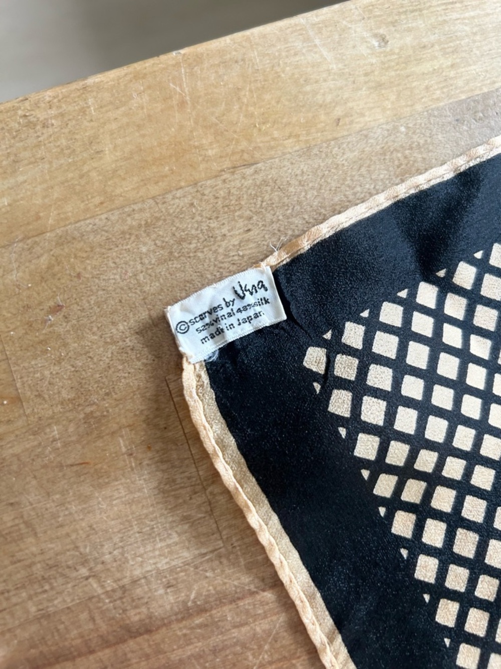 Vintage Unna Black and Orange Patterned Silk Blend Scarf *flawed* - Picture 4 of 8